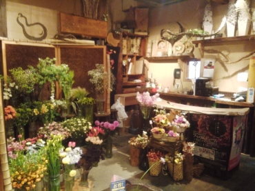 「花の店カトー」　（岐阜県養老郡養老町）の花屋店舗写真1